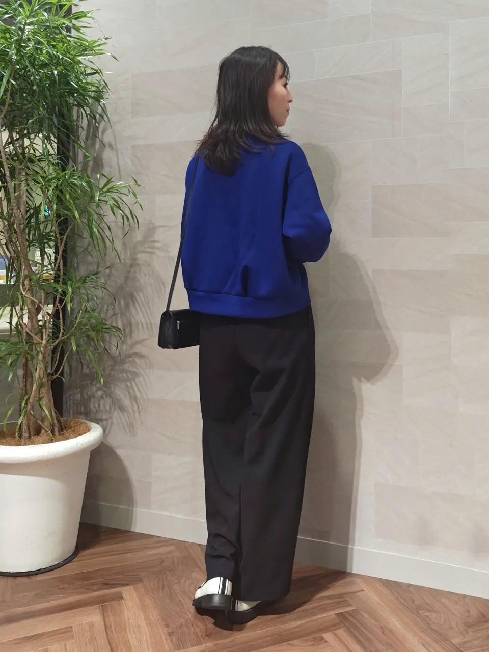 ONWARD CROSSET SELECT 浅岡 コーディネート画像