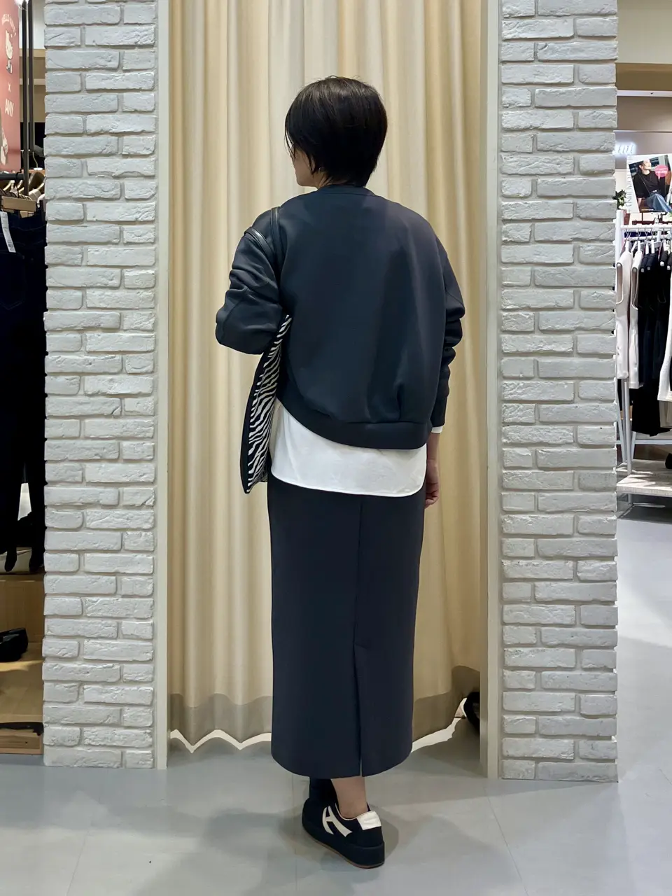 ONWARD CROSSET SELECT Tomi コーディネート画像