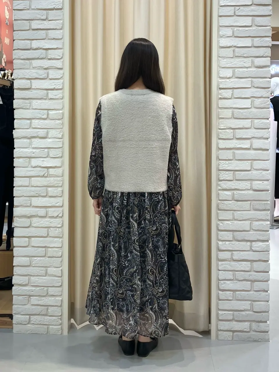 ONWARD CROSSET SELECT 檀 コーディネート画像