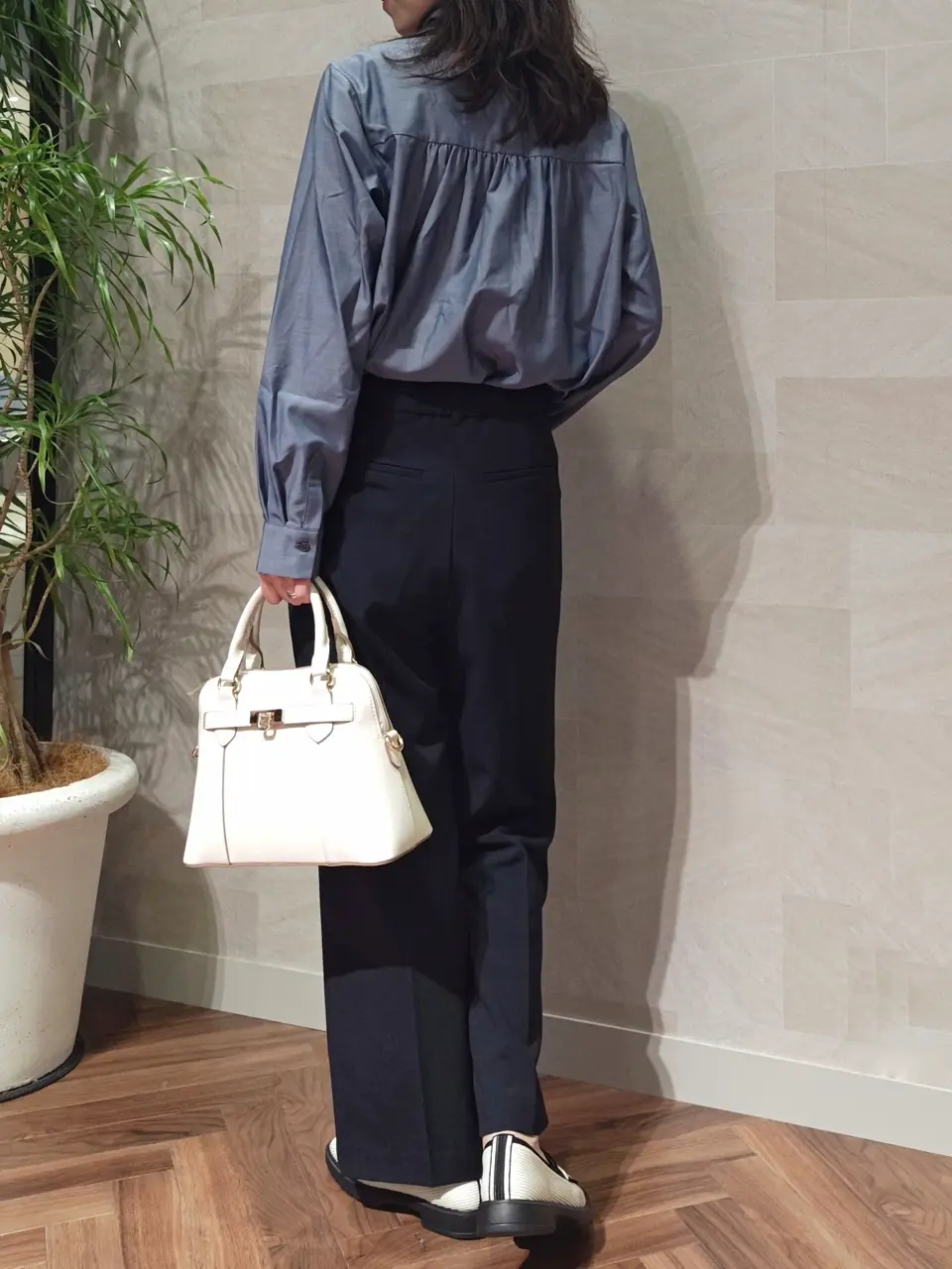 ONWARD CROSSET SELECT 浅岡 コーディネート画像