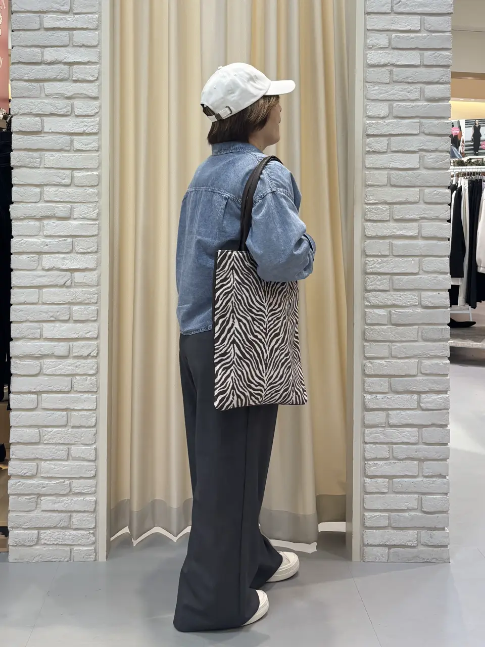 ONWARD CROSSET SELECT 吉田 コーディネート画像