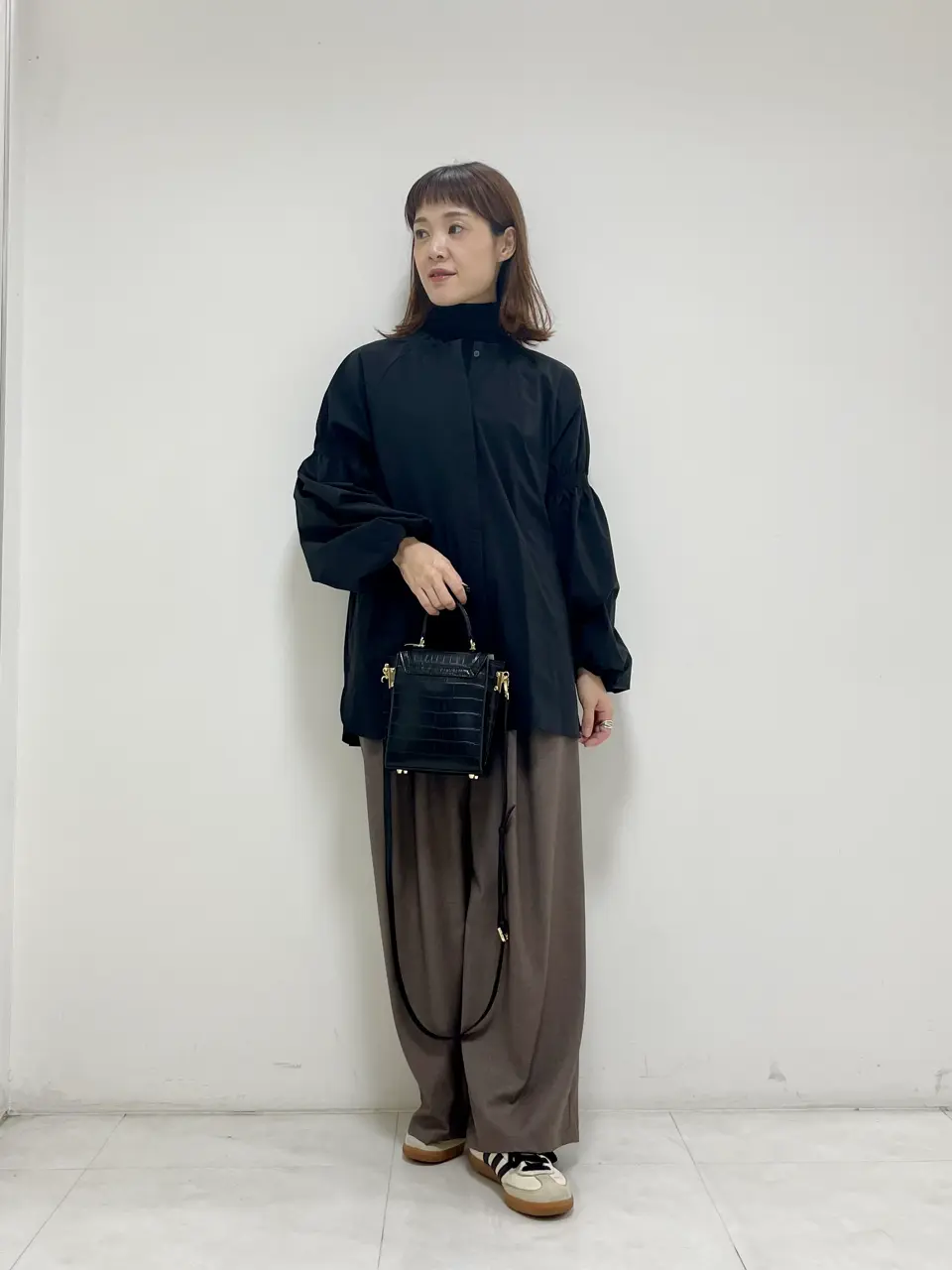 ONWARD CROSSET SELECT 岡田 コーディネート画像