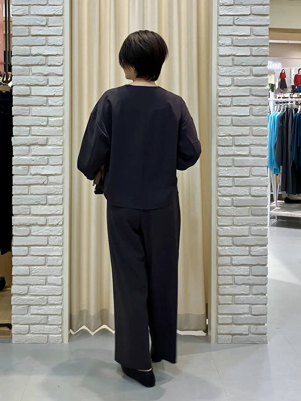 ONWARD CROSSET SELECT Tomi コーディネート画像