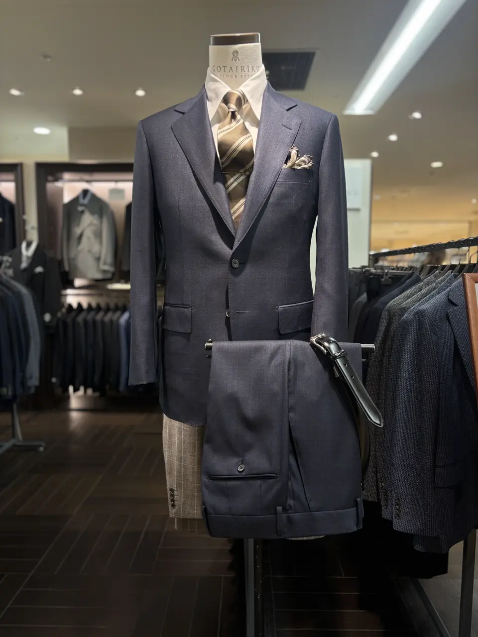 ONWARD CROSSET SELECT 天野 コーディネート画像