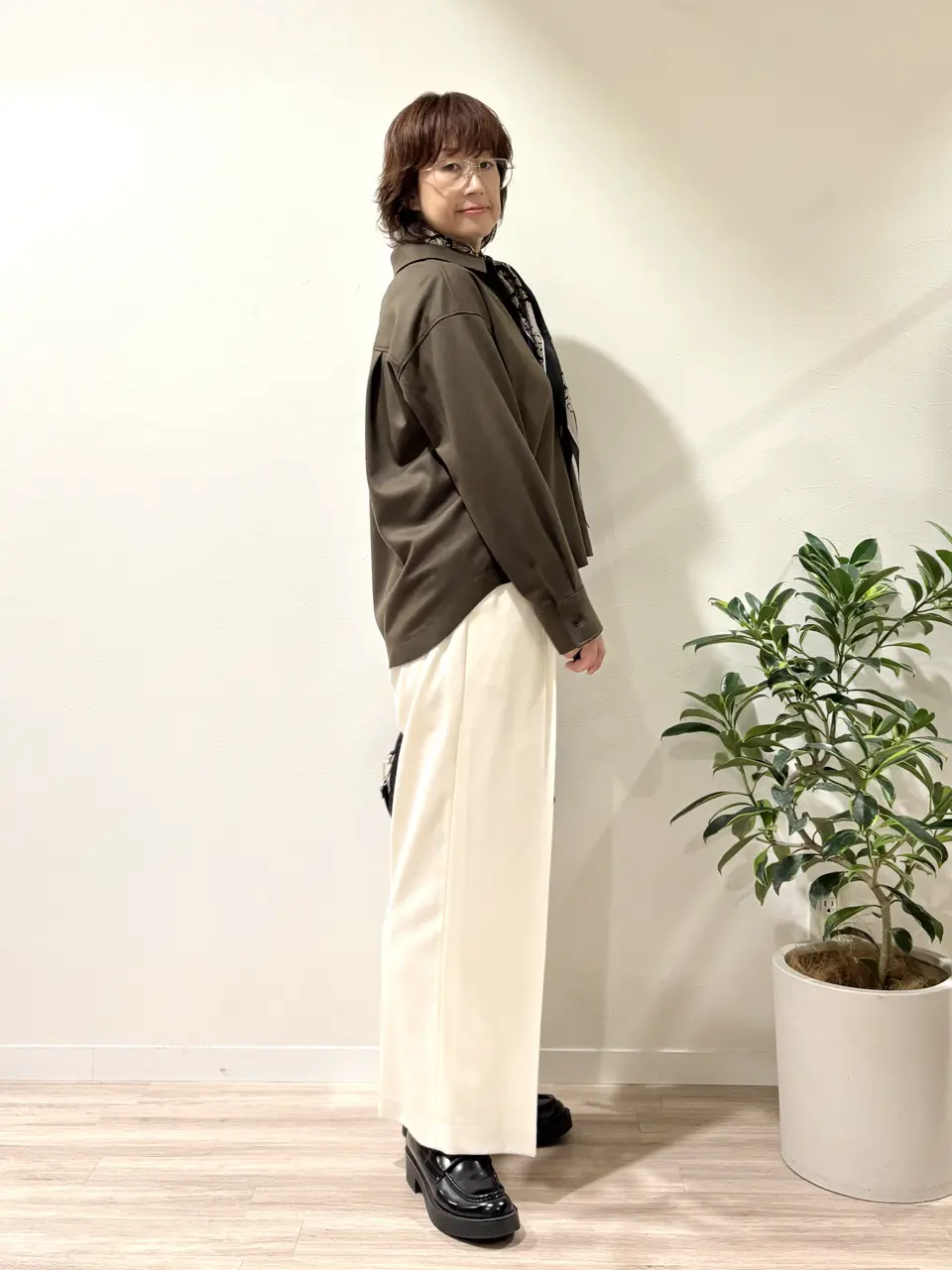 ONWARD CROSSET SELECT 照木 コーディネート画像