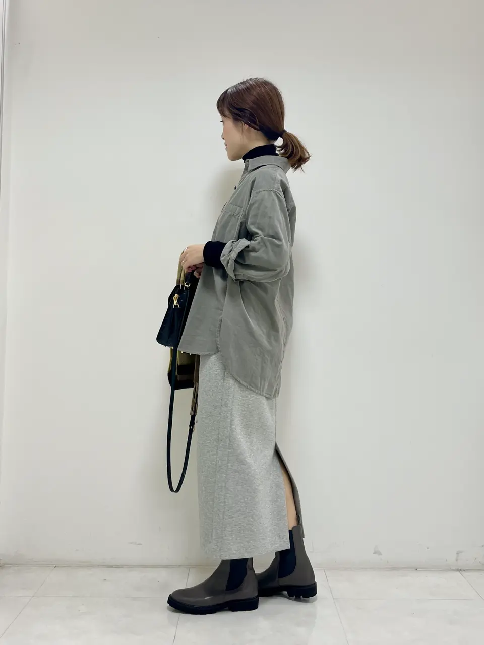 ONWARD CROSSET SELECT 岡田 コーディネート画像