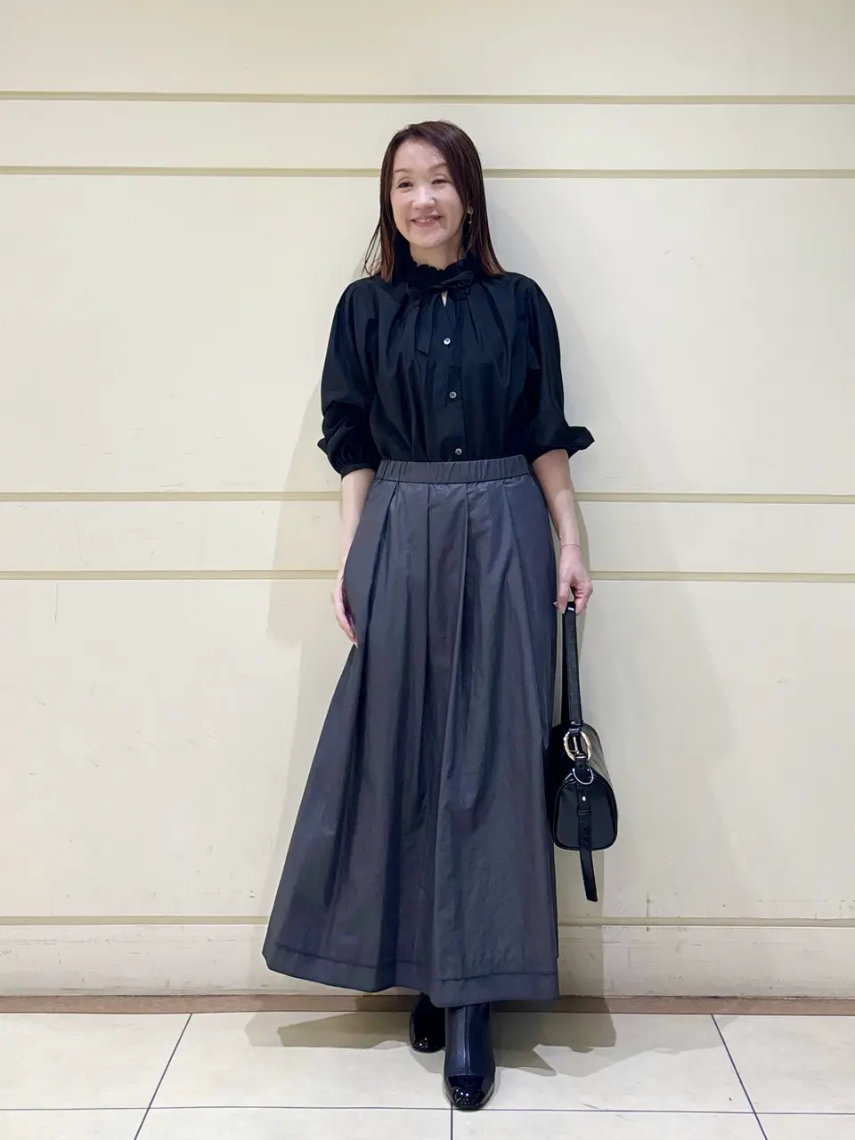 極美品　2024 自由区　リバーシブル　セットアップワンピース　白　40 L セール】 【セットアップ対応】ヴィスコースウールニット