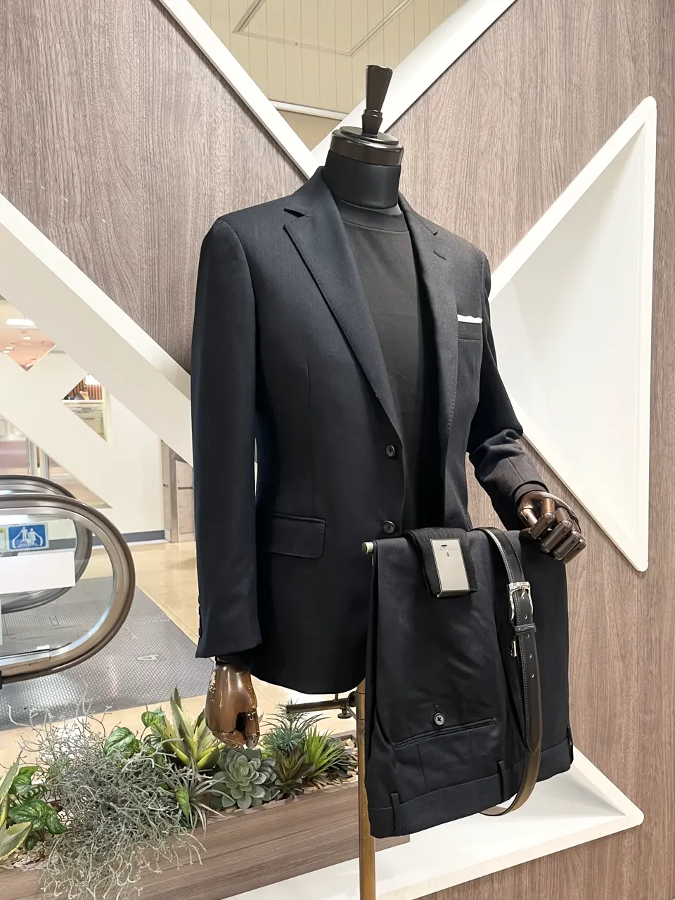 ONWARD CROSSET SELECT 小管 コーディネート画像