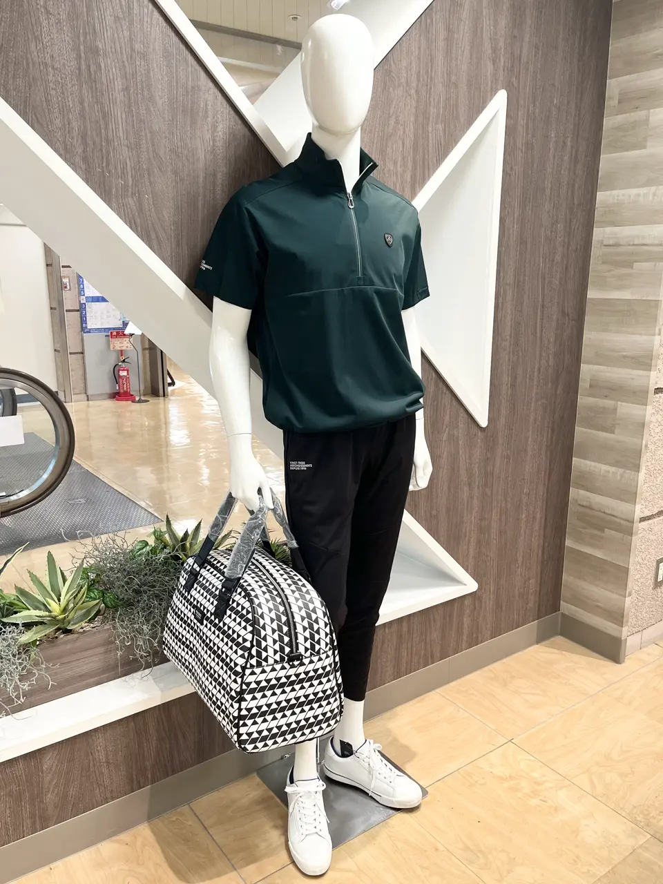 ONWARD CROSSET SELECT 小管 コーディネート画像