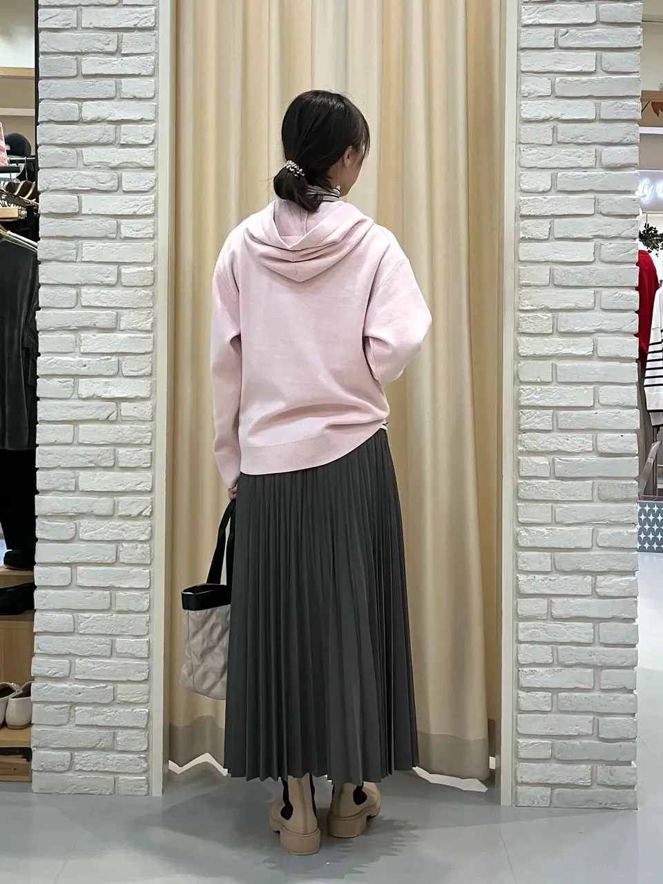 ONWARD CROSSET SELECT 檀 コーディネート画像