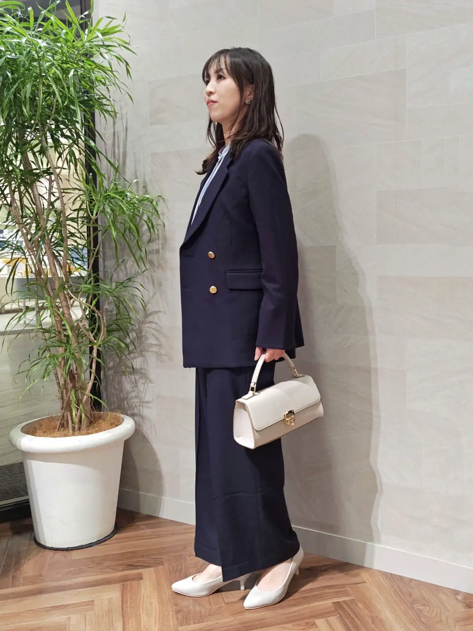 ONWARD CROSSET SELECT 浅岡 コーディネート画像