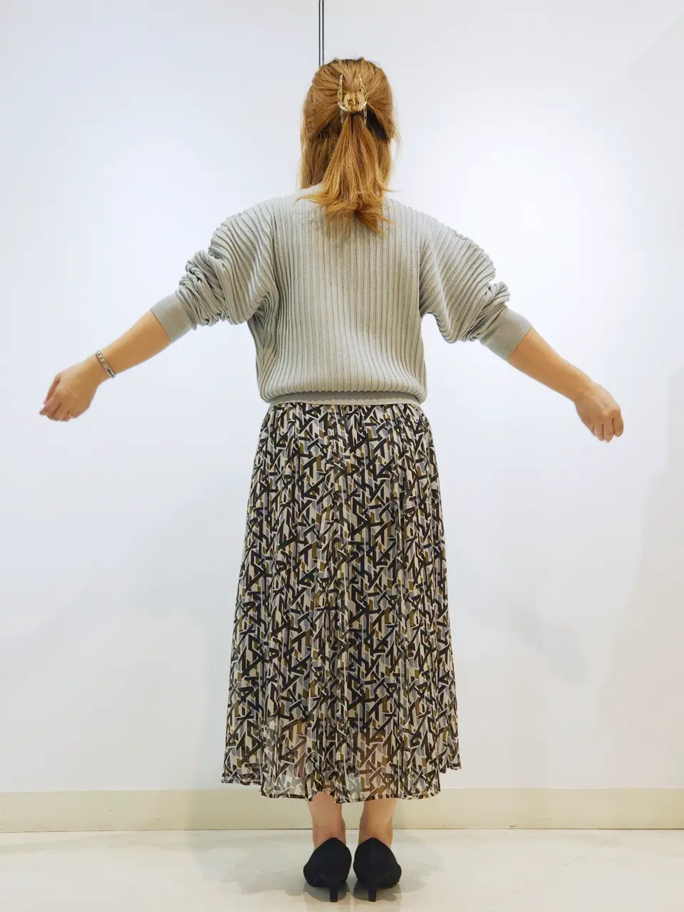 ONWARD CROSSET SELECT 中野 コーディネート画像