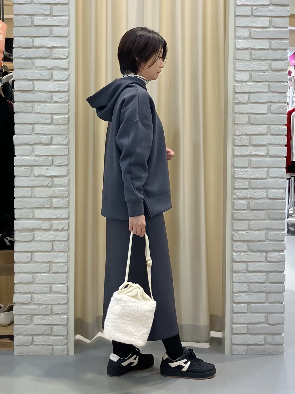 ONWARD CROSSET SELECT Tomi コーディネート画像