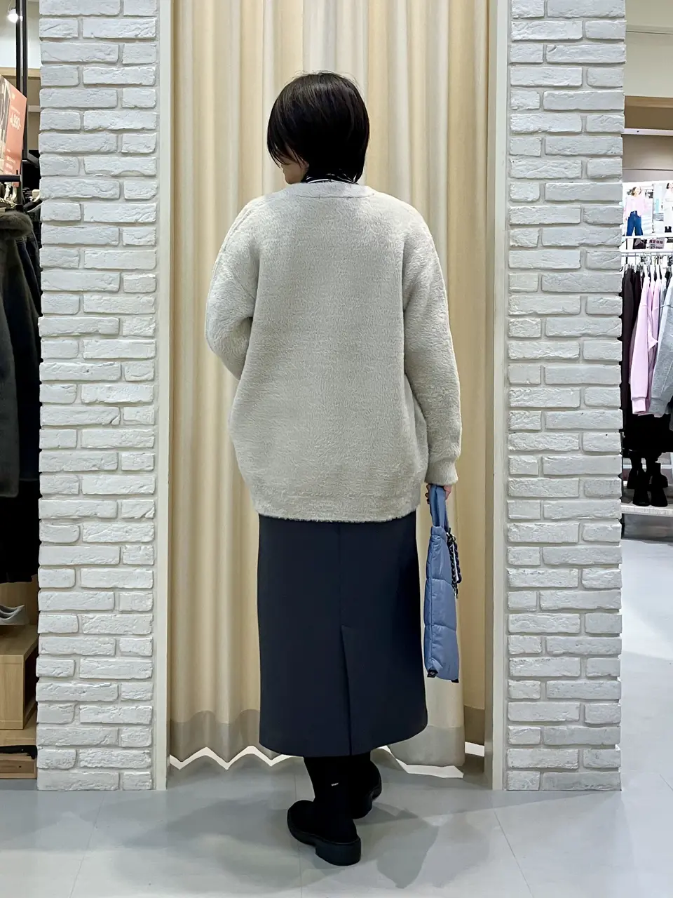 ONWARD CROSSET SELECT Tomi コーディネート画像