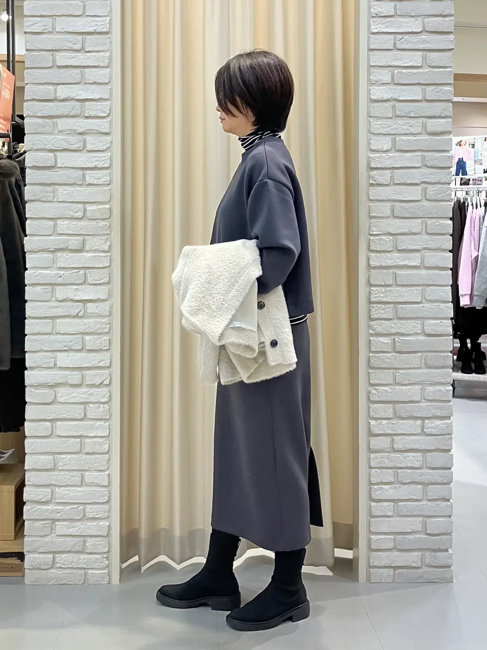 ONWARD CROSSET SELECT Tomi コーディネート画像