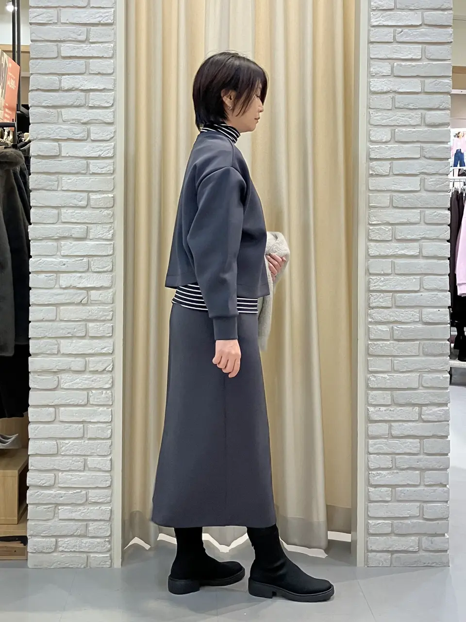 ONWARD CROSSET SELECT Tomi コーディネート画像