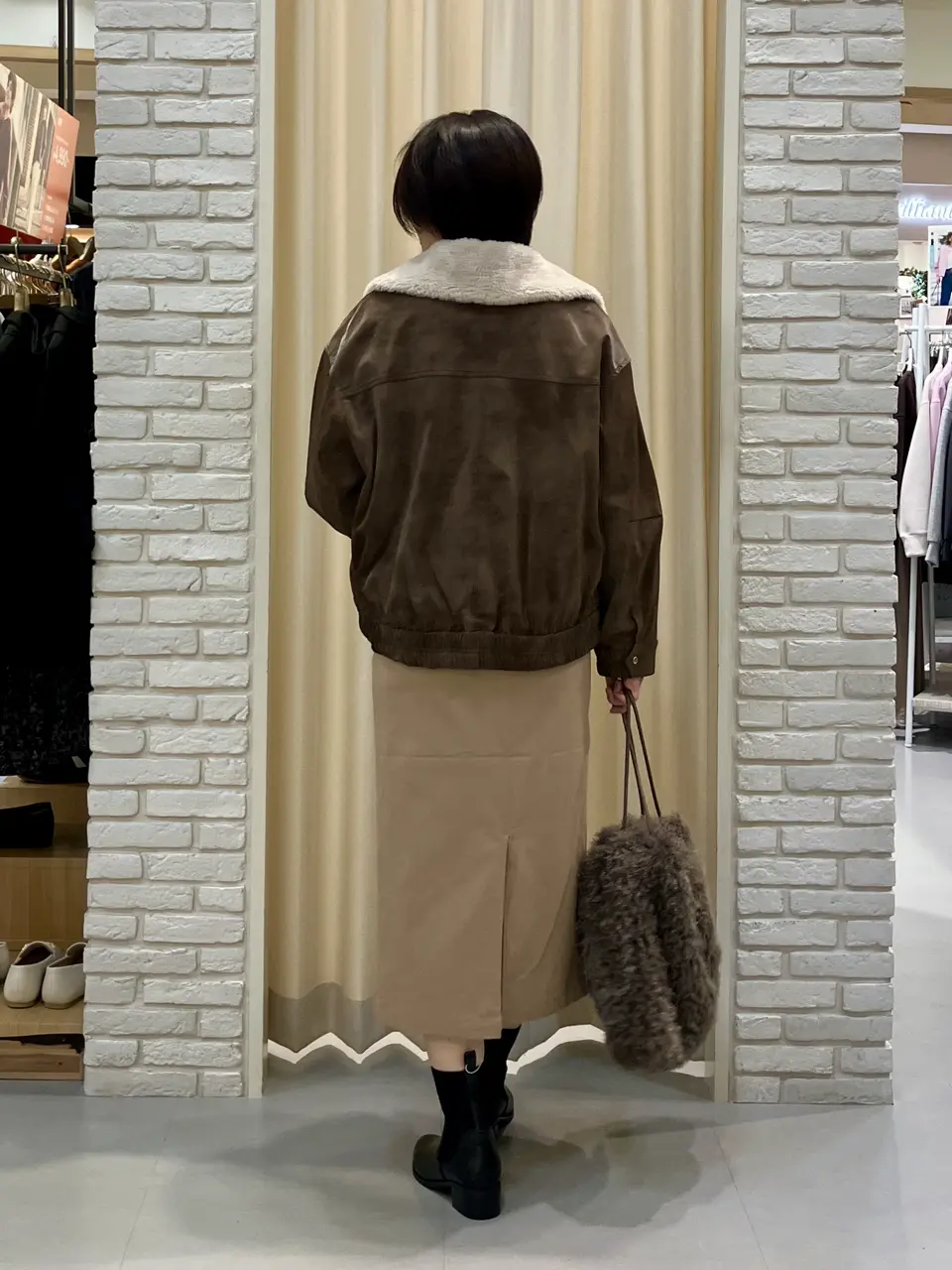 ONWARD CROSSET SELECT Tomi コーディネート画像