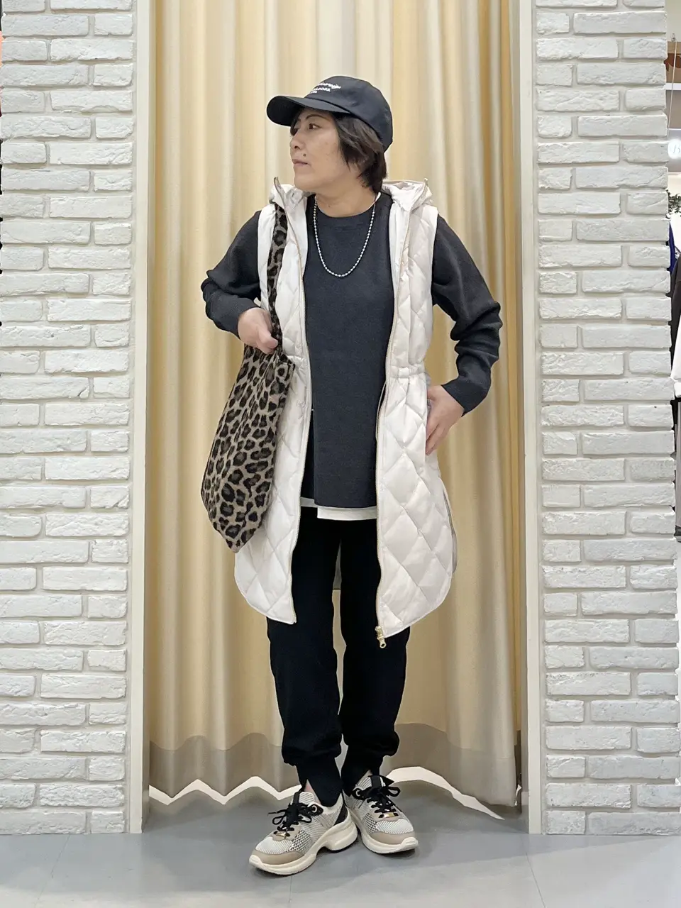 ONWARD CROSSET SELECT 吉田 コーディネート画像