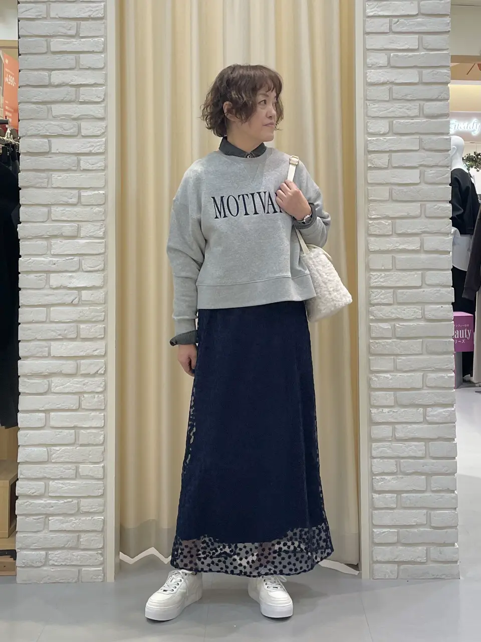 ONWARD CROSSET SELECT TSUKI コーディネート画像