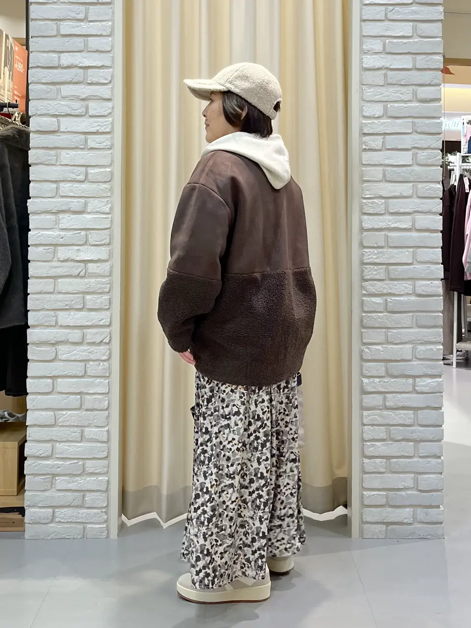 ONWARD CROSSET SELECT 吉田 コーディネート画像