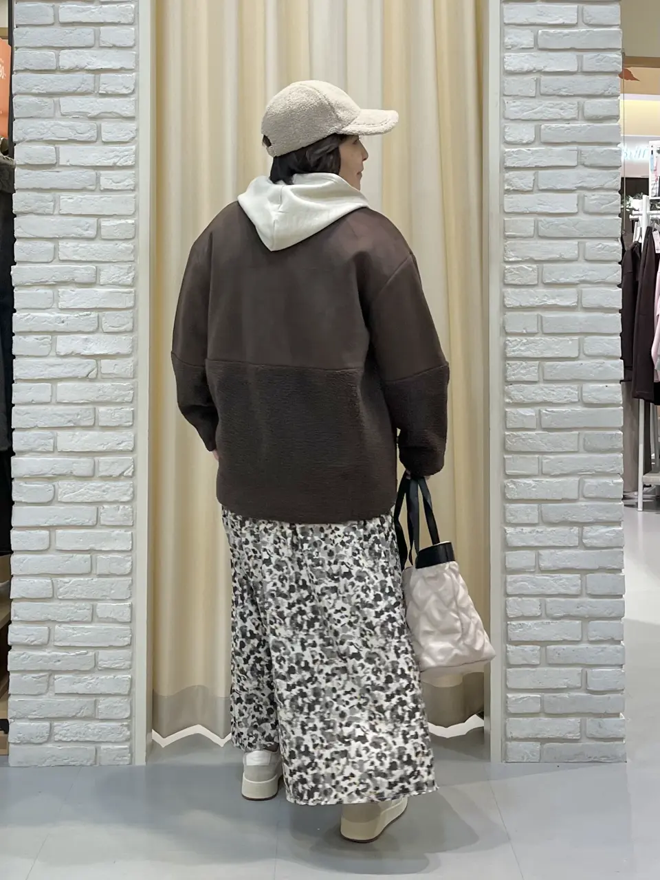 ONWARD CROSSET SELECT 吉田 コーディネート画像