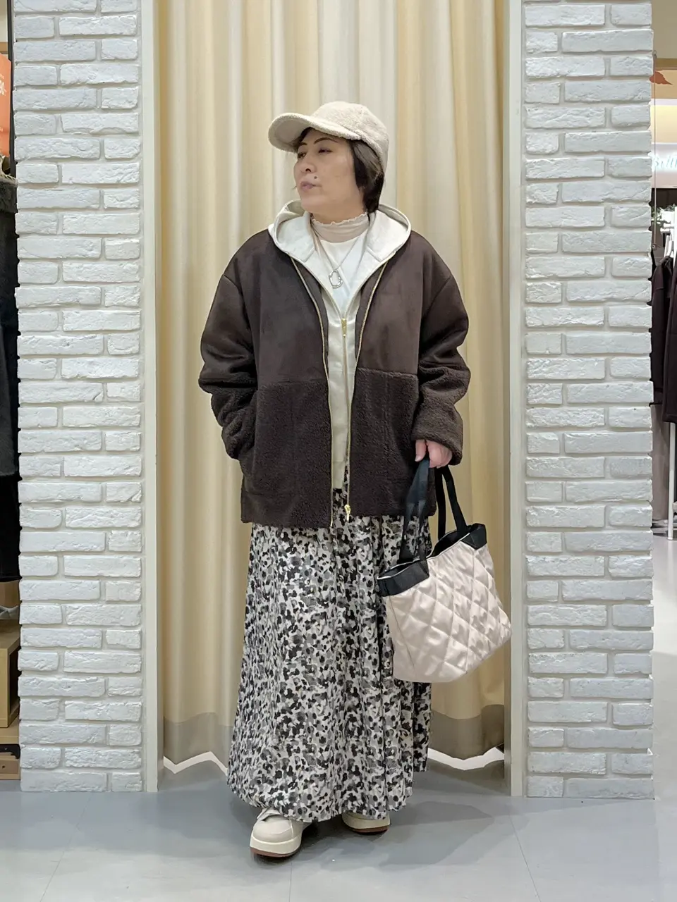 ONWARD CROSSET SELECT 吉田 コーディネート画像