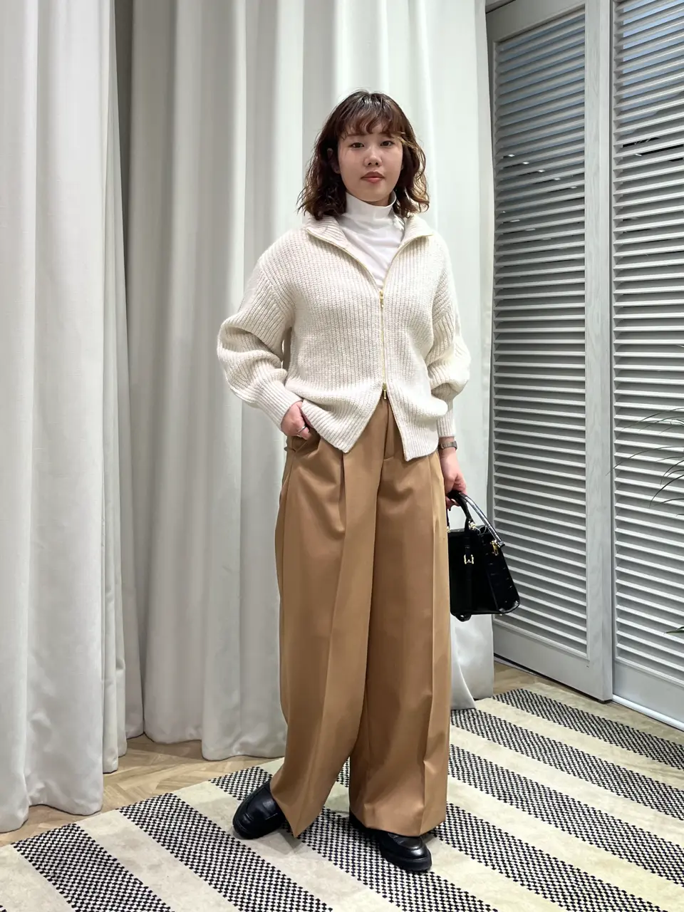 ONWARD CROSSET SELECT 伊藤 コーディネート画像