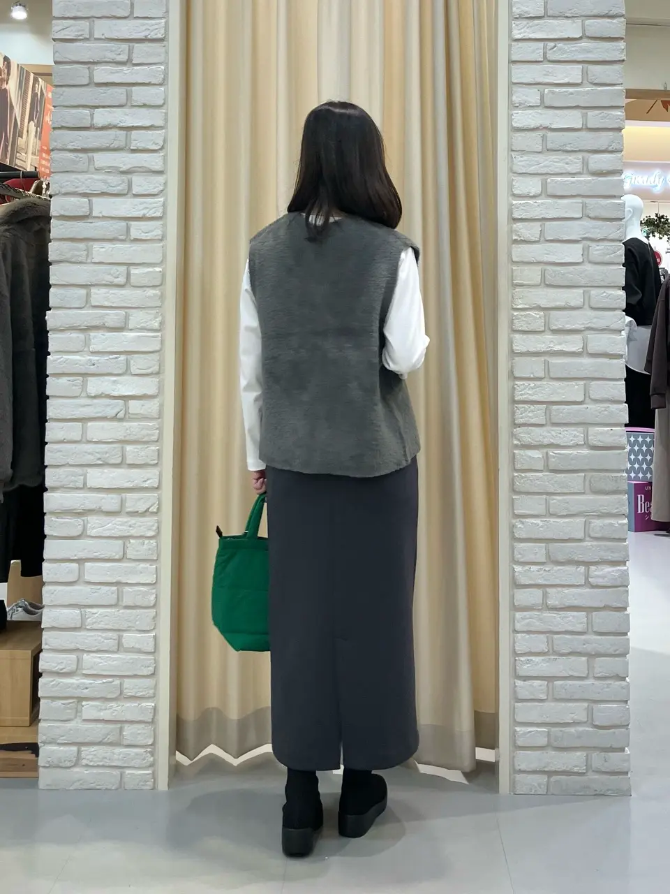 ONWARD CROSSET SELECT 檀 コーディネート画像