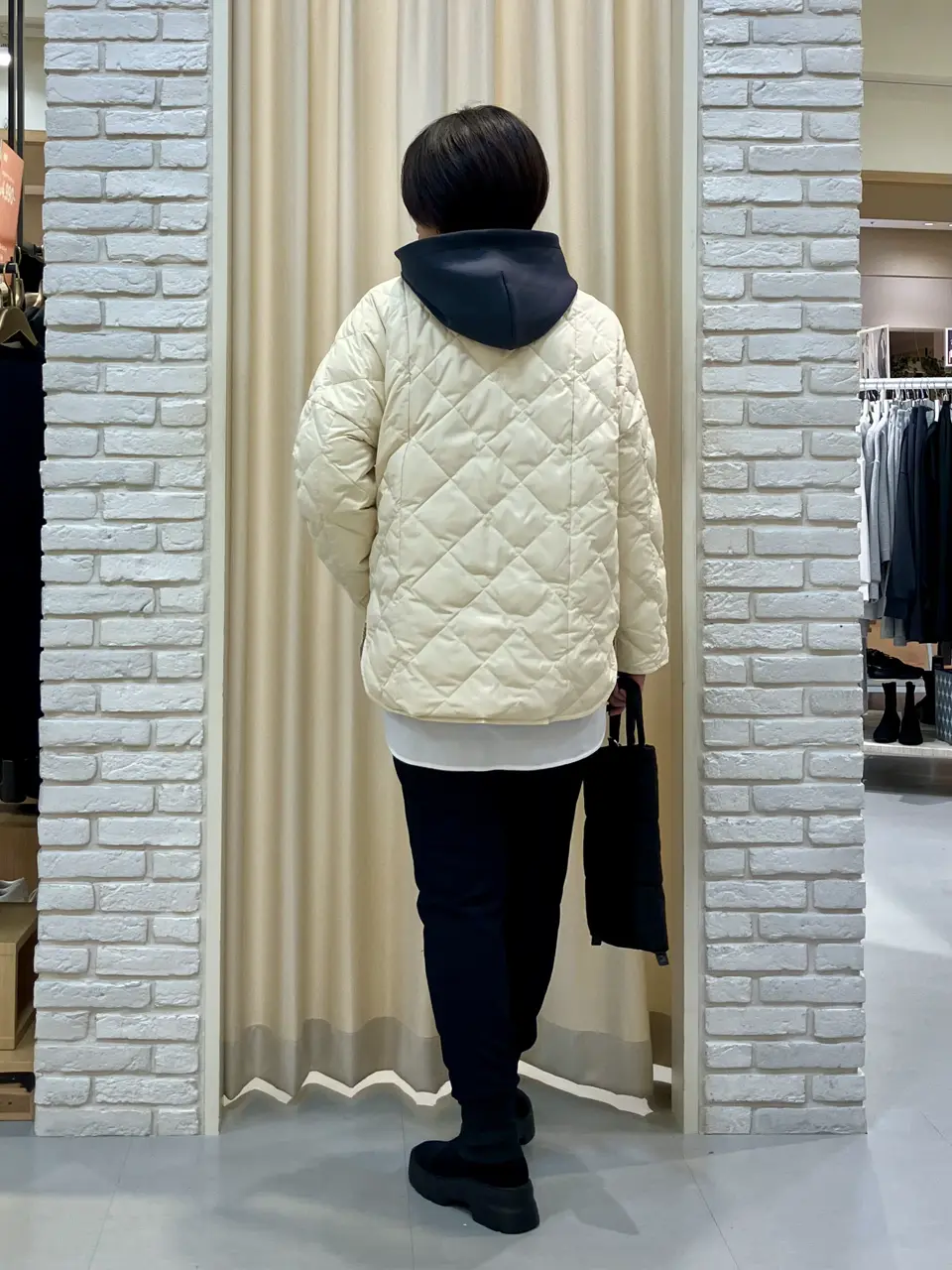 ONWARD CROSSET SELECT Tomi コーディネート画像