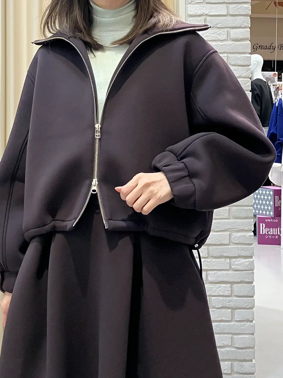 ONWARD CROSSET SELECT 檀 コーディネート画像