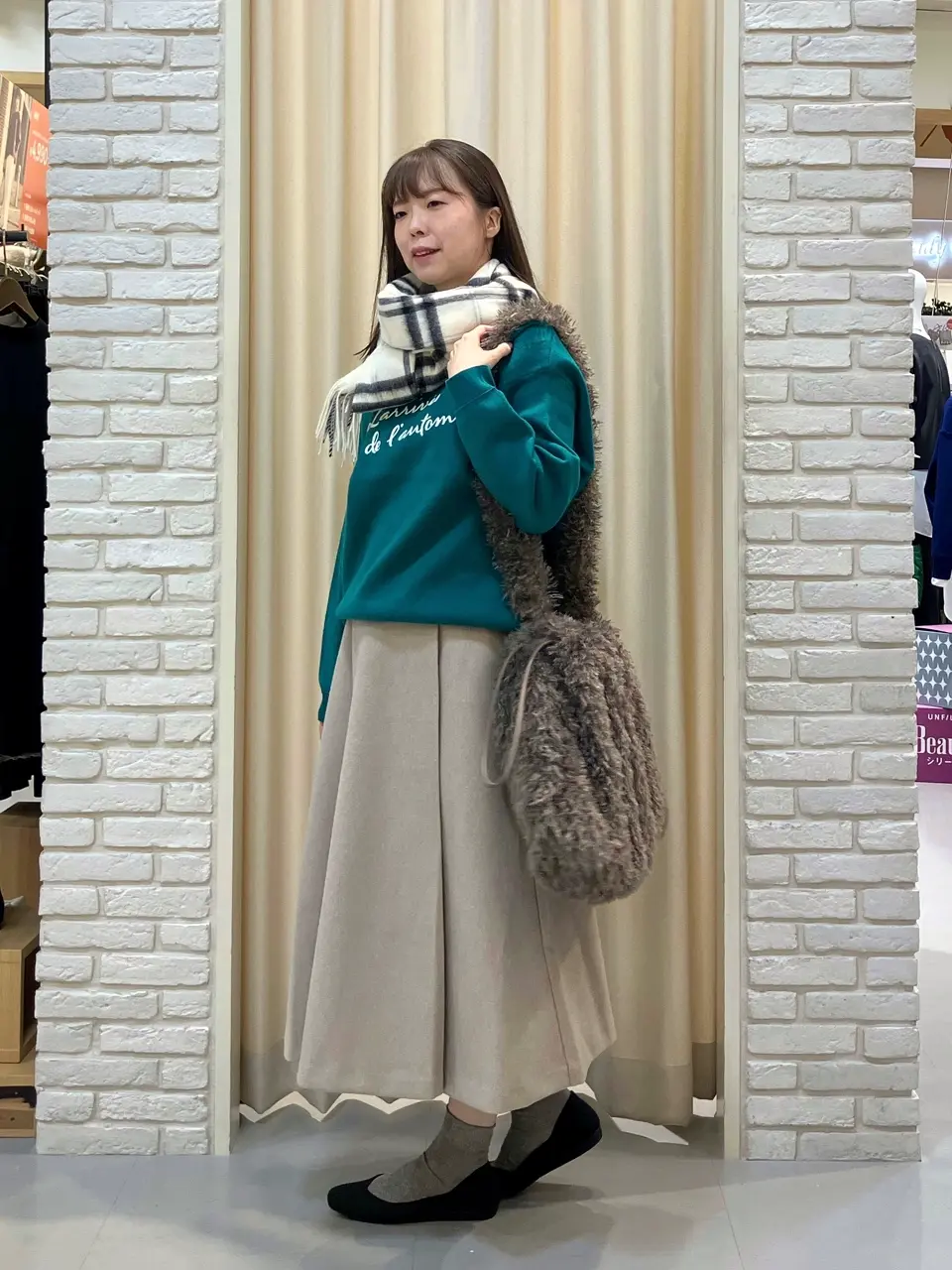 ONWARD CROSSET SELECT 檀 コーディネート画像