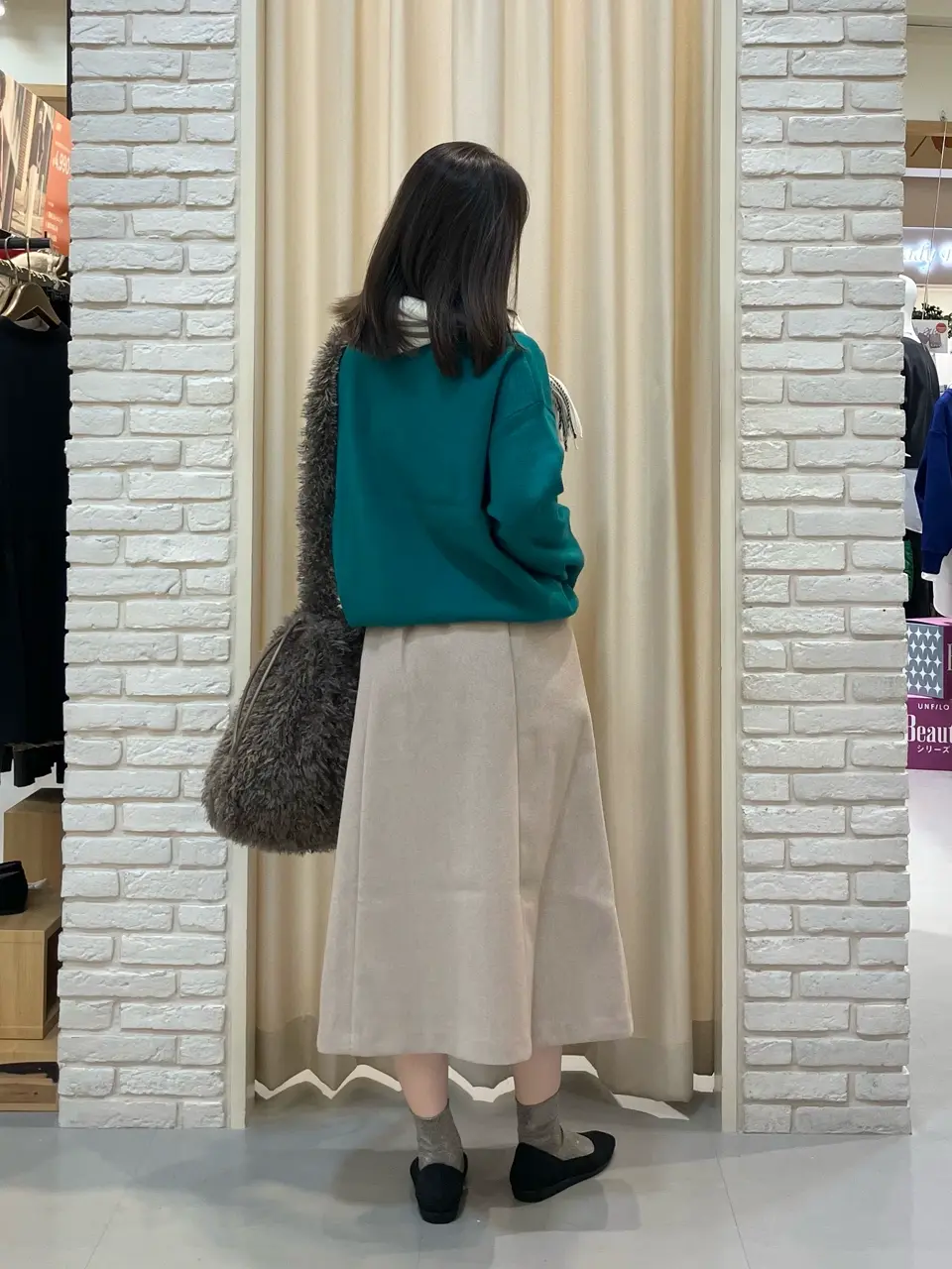 ONWARD CROSSET SELECT 檀 コーディネート画像