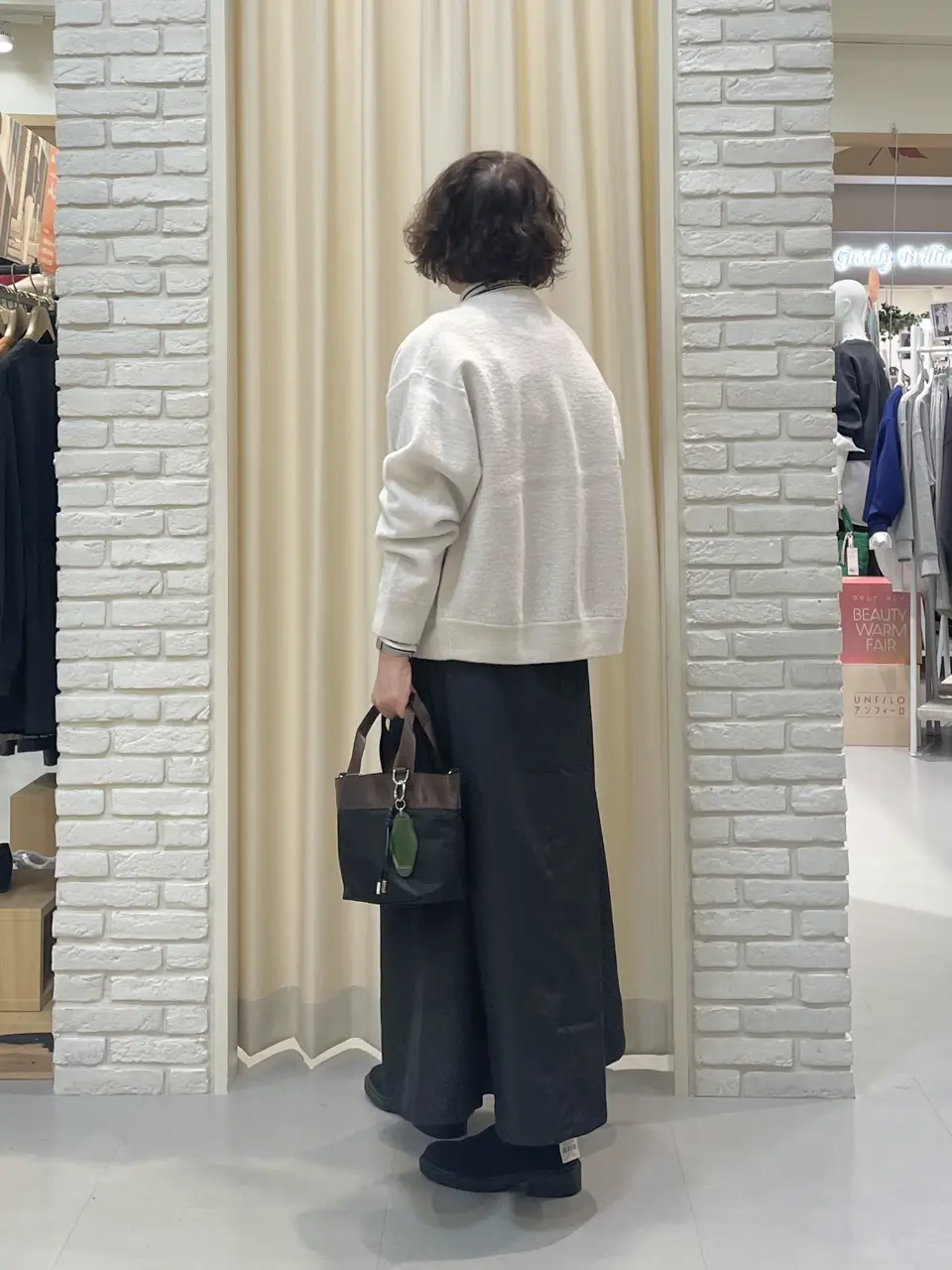 ONWARD CROSSET SELECT TSUKI コーディネート画像