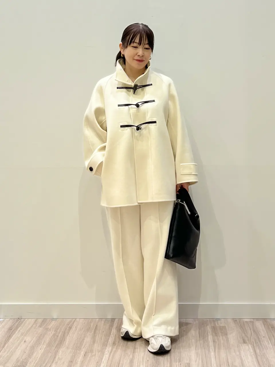 23区 32 黒 ダブルクロスベロアスタンドカラー コート 23区 コートの