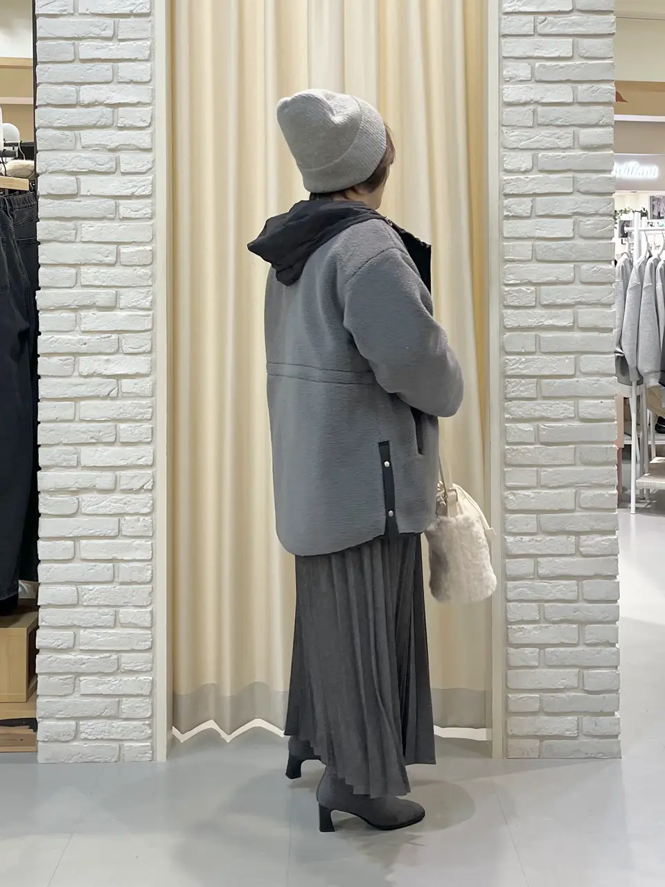 ONWARD CROSSET SELECT 吉田 コーディネート画像