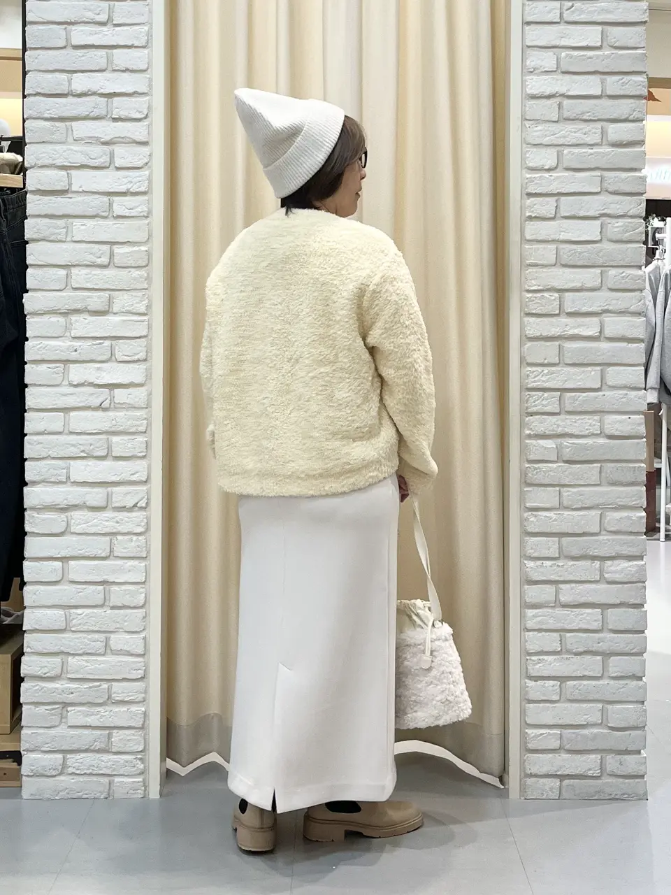 ONWARD CROSSET SELECT 吉田 コーディネート画像