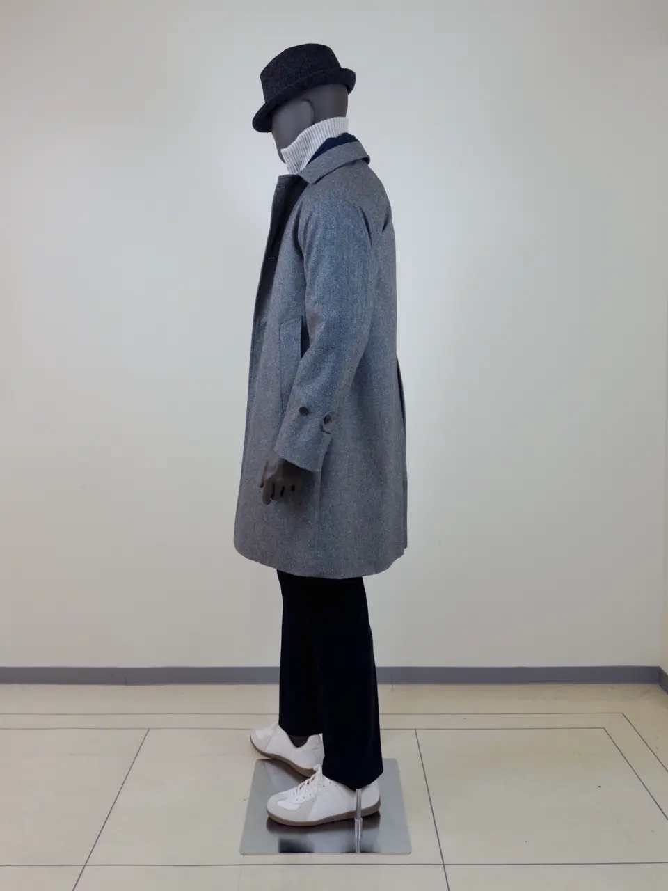 ONWARD CROSSET SELECT 岡田 コーディネート画像