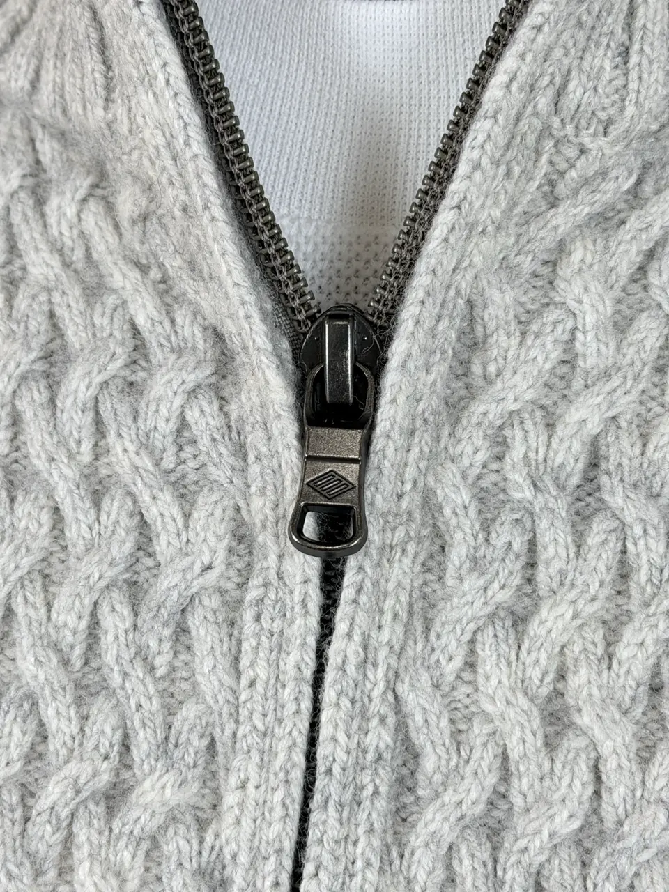 ONWARD CROSSET SELECT 岡田 コーディネート画像