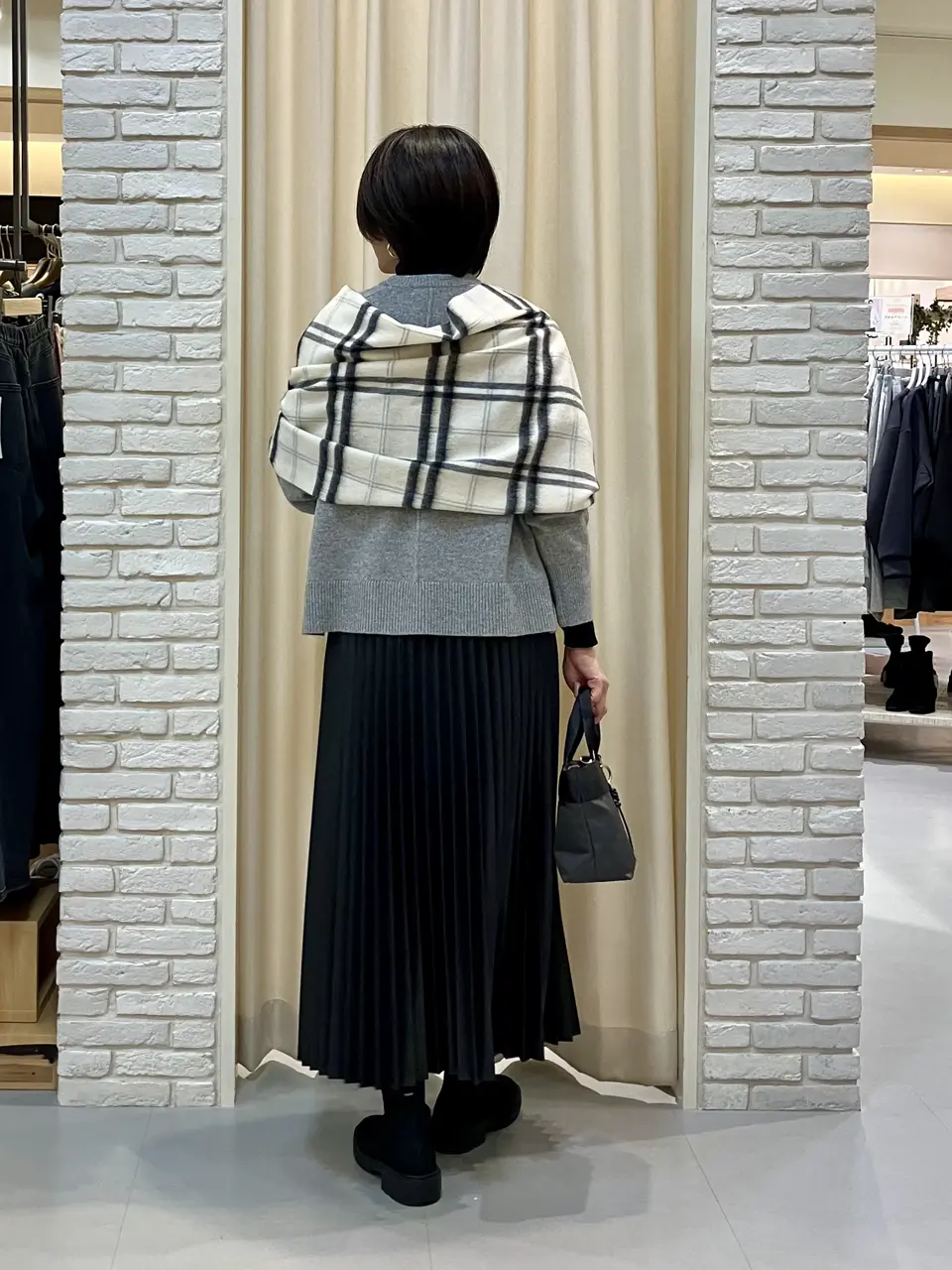 ONWARD CROSSET SELECT Tomi コーディネート画像