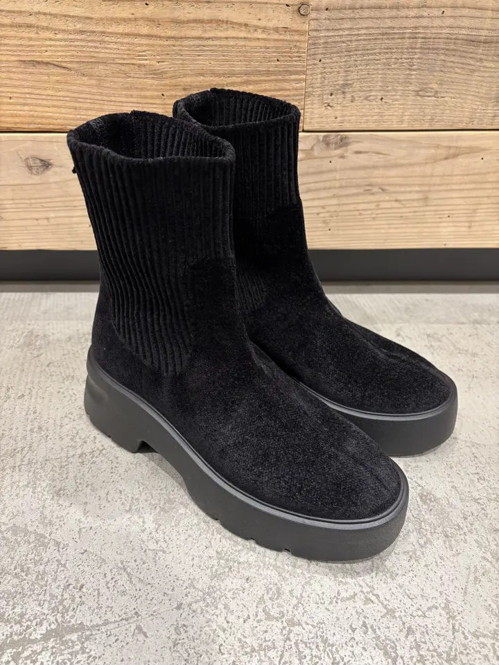 ONWARD CROSSET SELECT 千葉 コーディネート画像