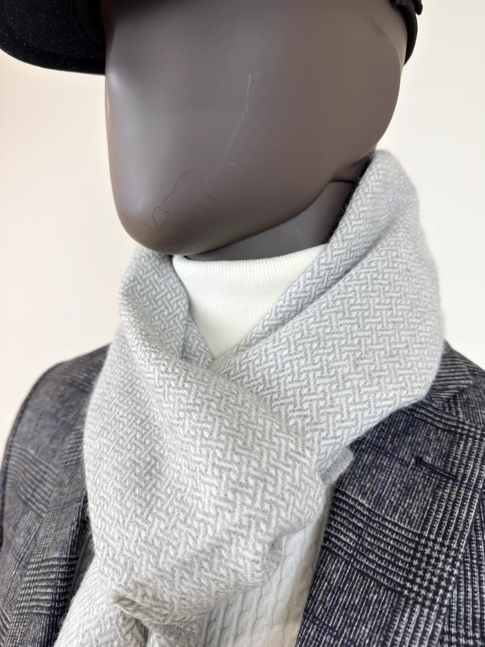 ONWARD CROSSET SELECT 岡田 コーディネート画像