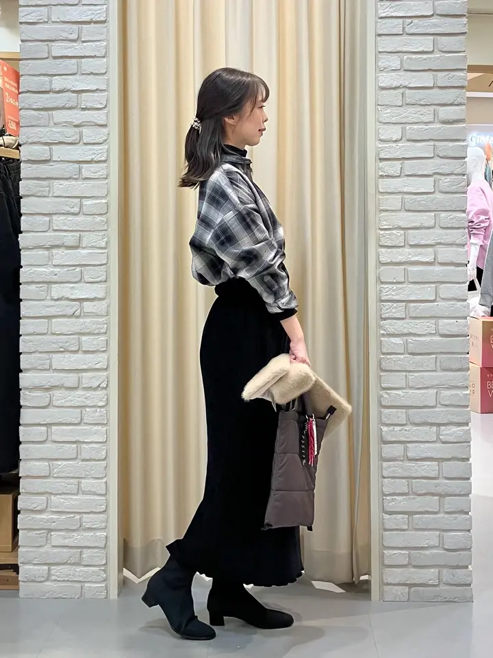 ONWARD CROSSET SELECT 檀 コーディネート画像