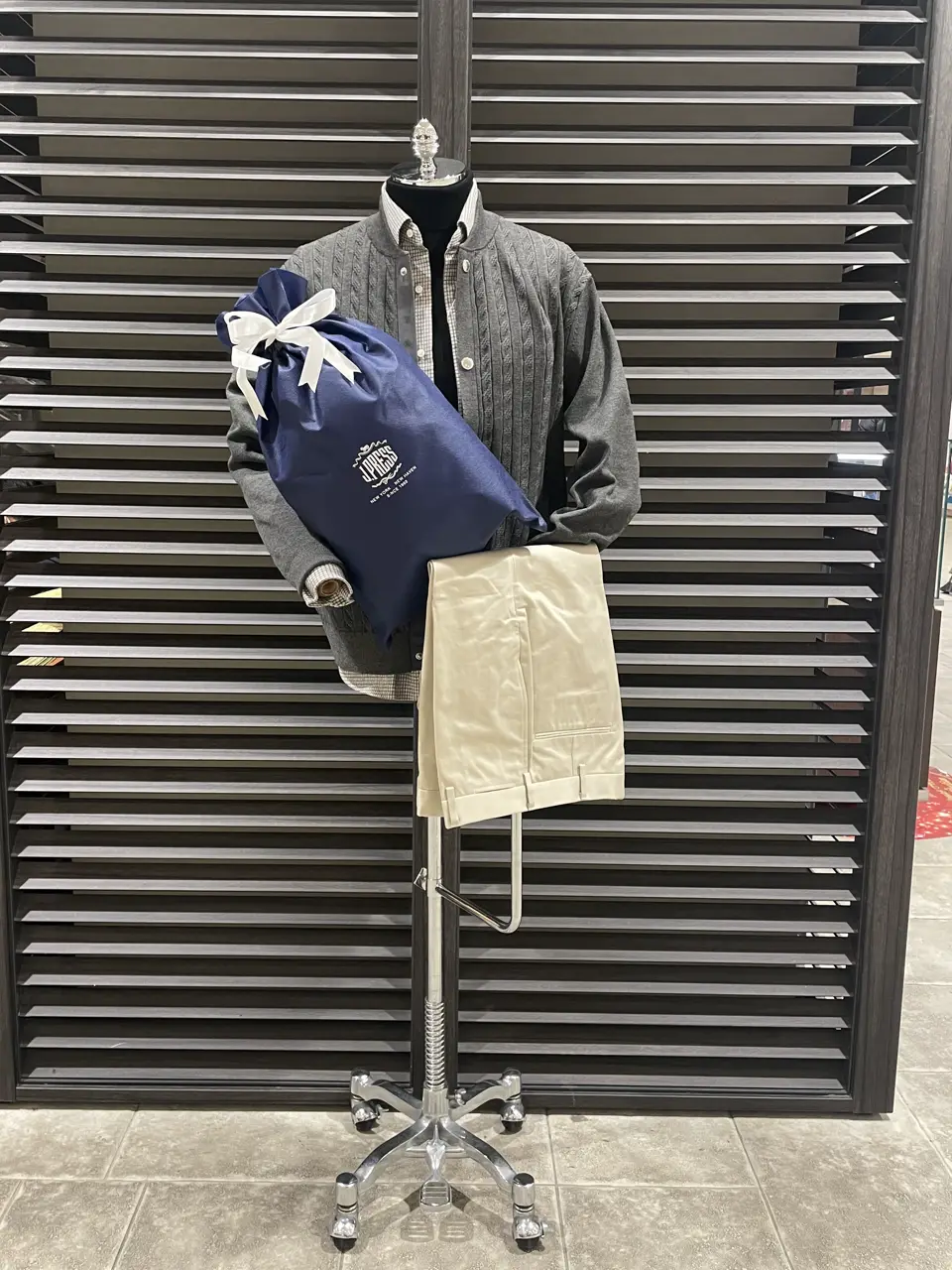 ONWARD CROSSET SELECT 鎌田悠希 コーディネート画像