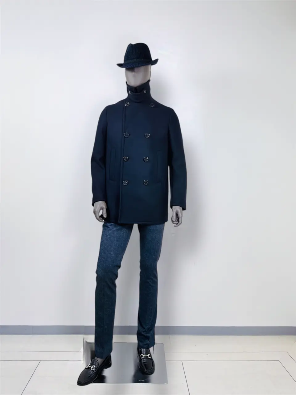 ONWARD CROSSET SELECT 岡田 コーディネート画像