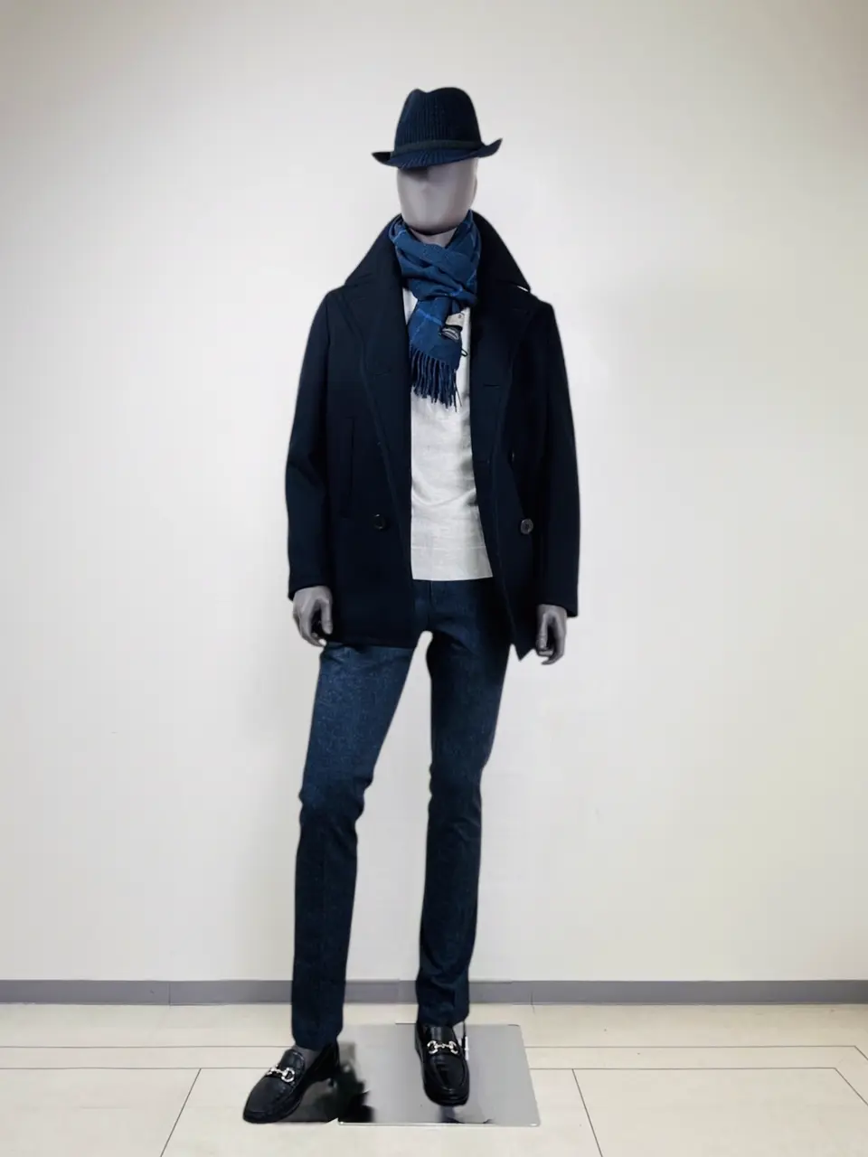 ONWARD CROSSET SELECT 岡田 コーディネート画像