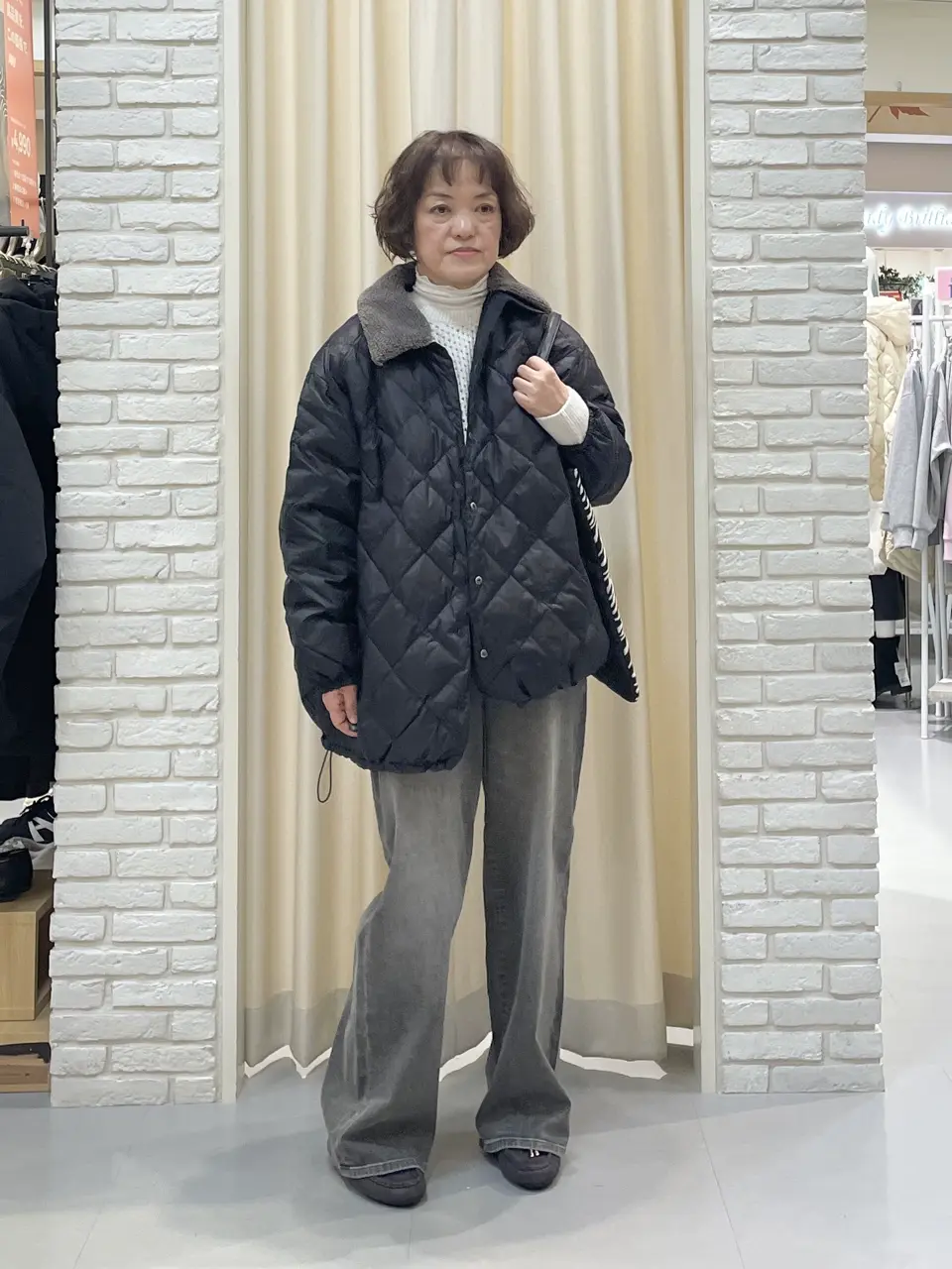  TSUKI コーディネート画像