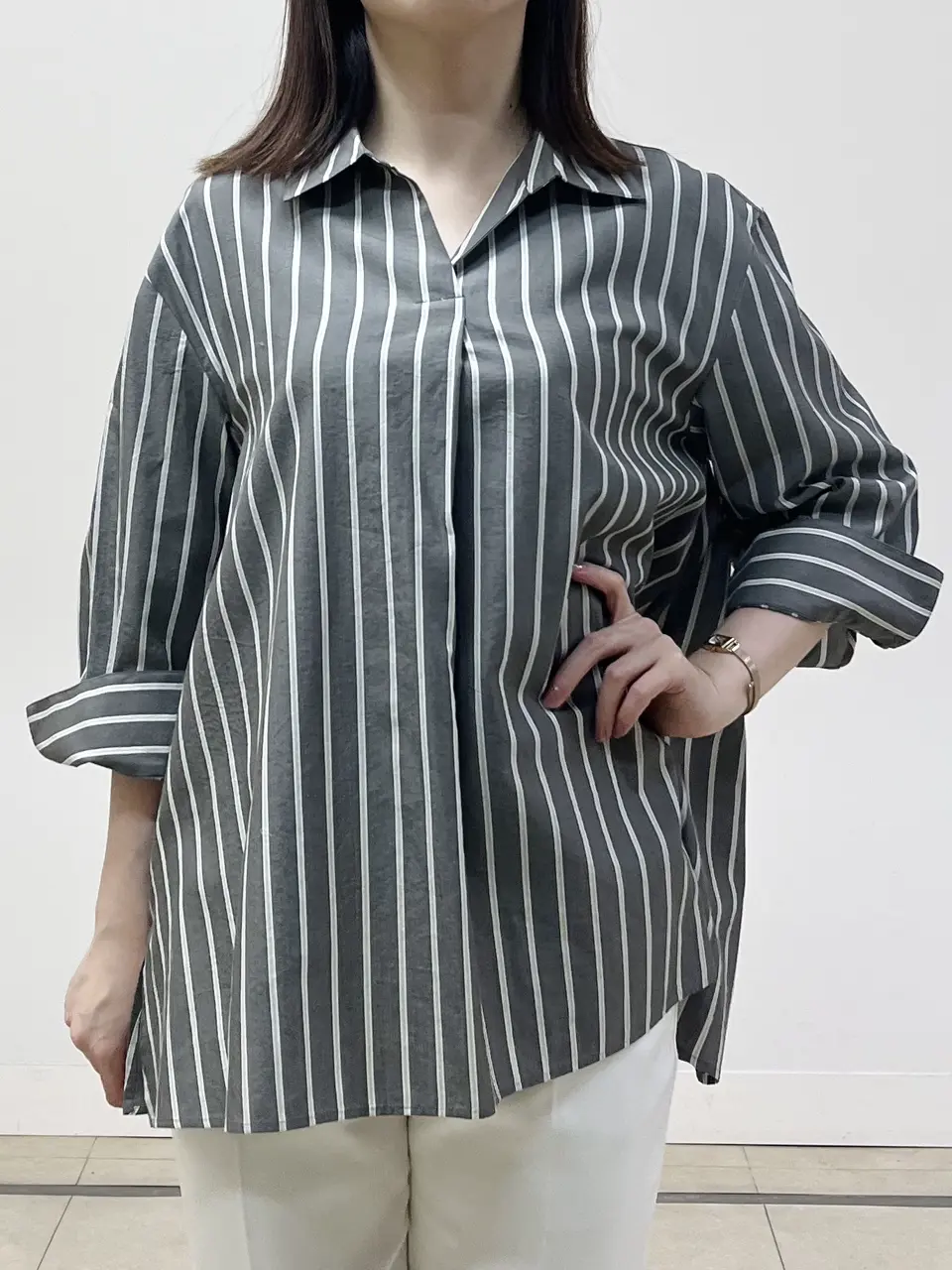 ONWARD CROSSET SELECT 金子 コーディネート画像