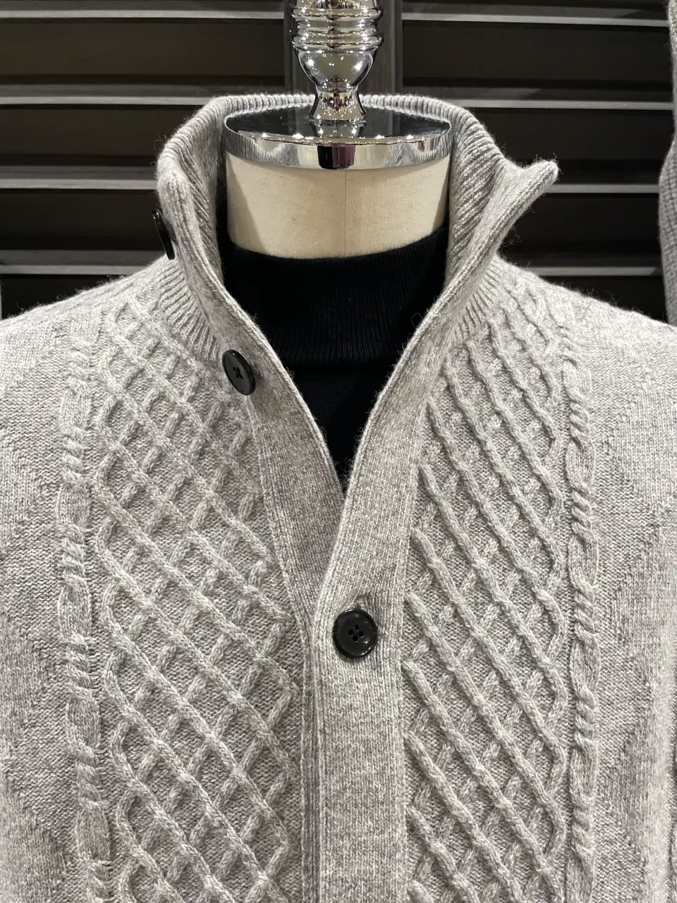 ONWARD CROSSET SELECT 鎌田悠希 コーディネート画像