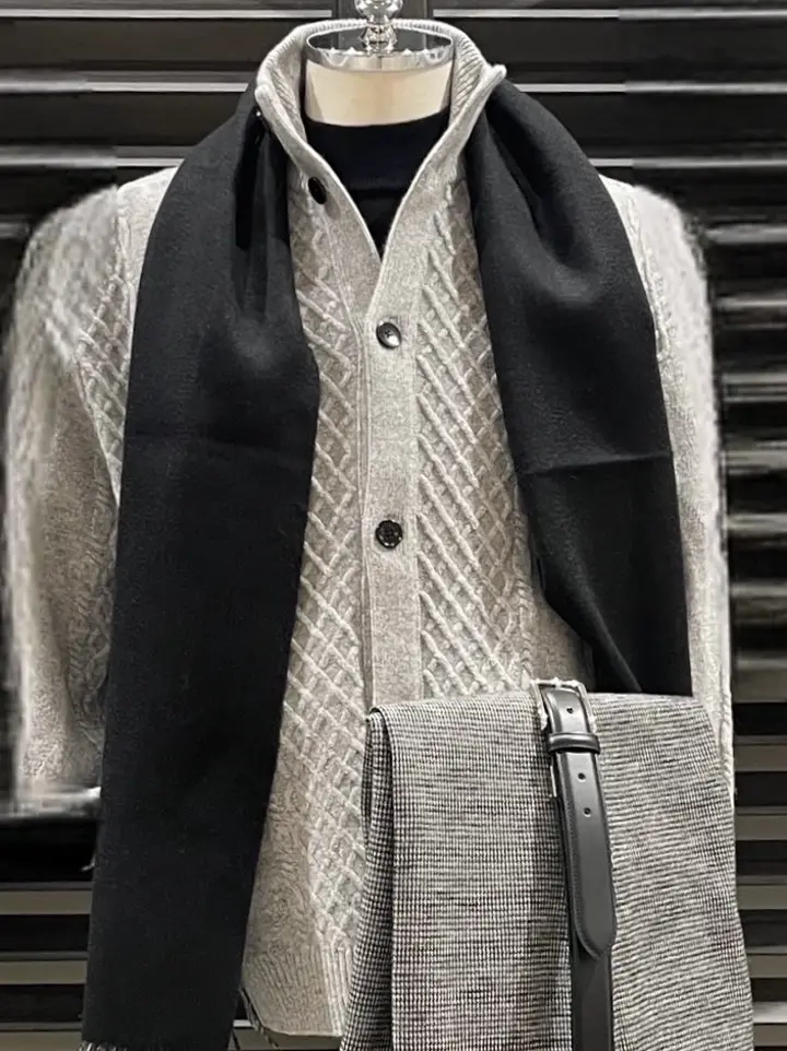 ONWARD CROSSET SELECT 鎌田悠希 コーディネート画像