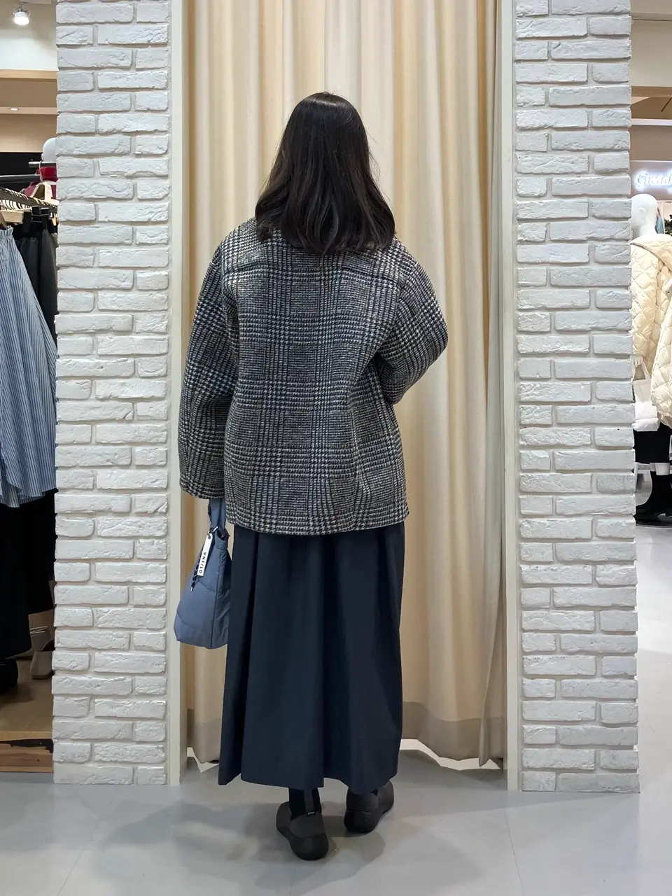 ONWARD CROSSET SELECT 檀 コーディネート画像